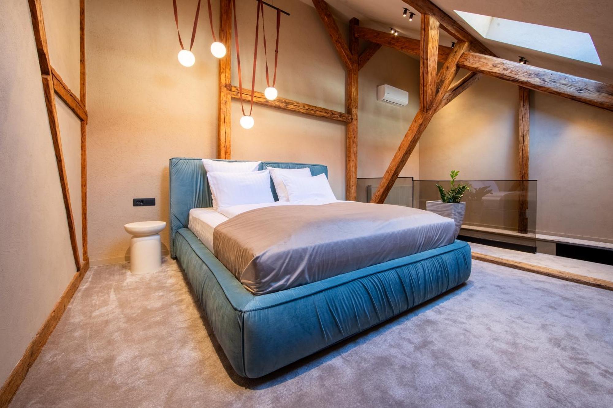 Bed and Breakfast Rabbit Hole Sibiu Esterno foto