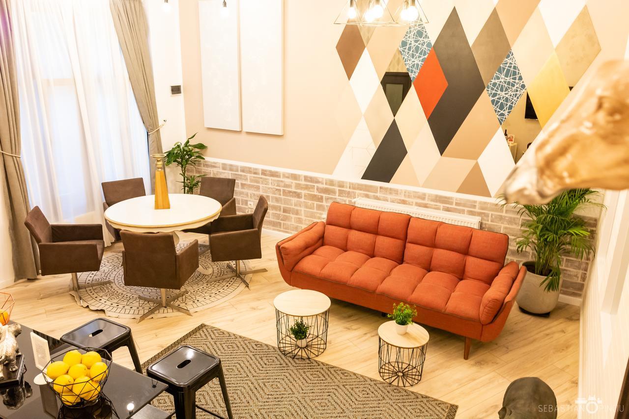 Bed and Breakfast Rabbit Hole Sibiu Esterno foto